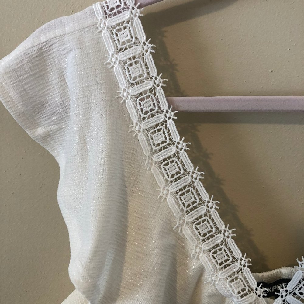 NWT Express Metallic Lace Trim Ruffle Tank - Picture 5 of 5